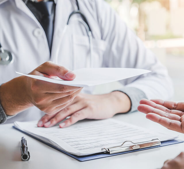 Médico a recomendar rastreio de cancro colorretal