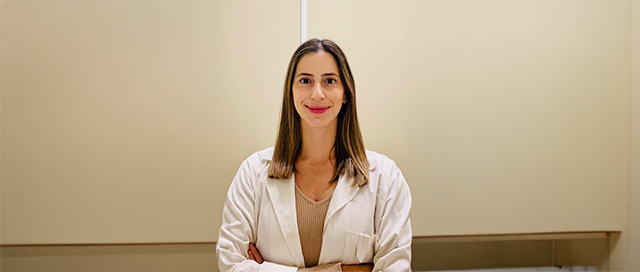 Dra. Ana Paula Torre, Médica Especialista em Cirurgia Geral, OM 57887